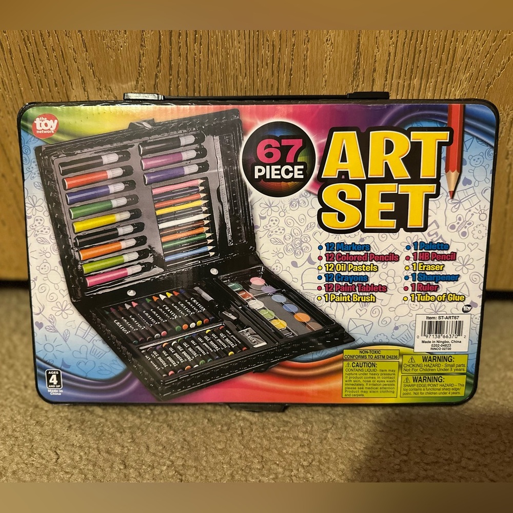 67 Piece Art Set